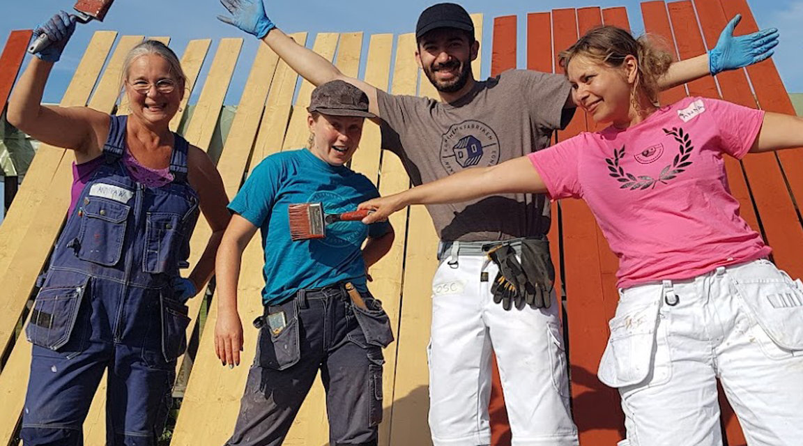 deltagare med pensel i högsta hugg