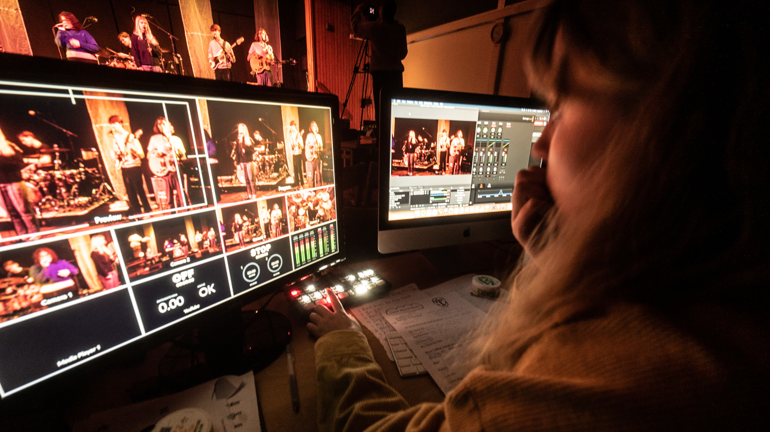 Deltagare livestreamar